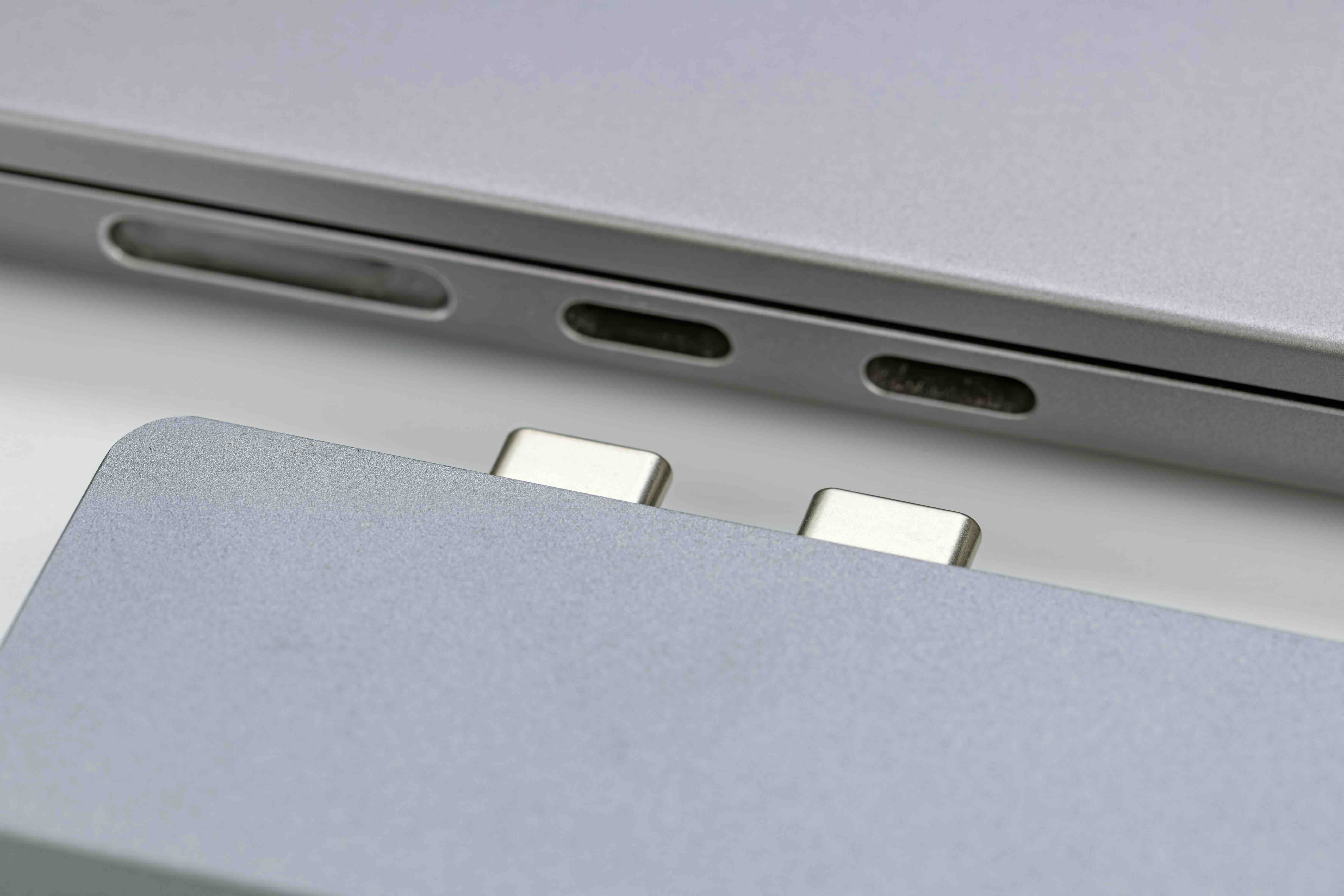 Dual Port USB Hub: Expand Your Connectivity With Ease