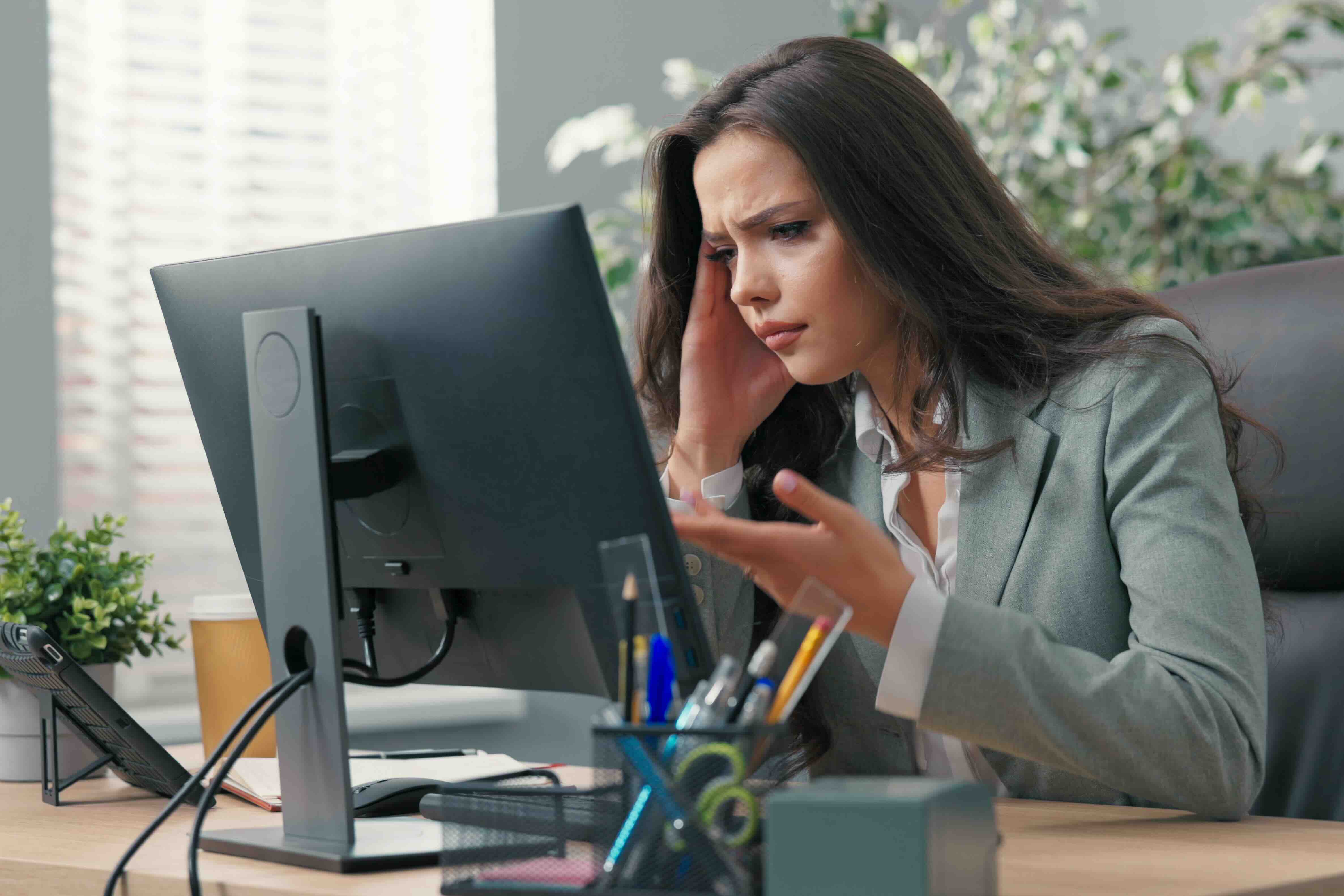 Dell Monitor No VGA Cable: Causes, Fixes & Better Options