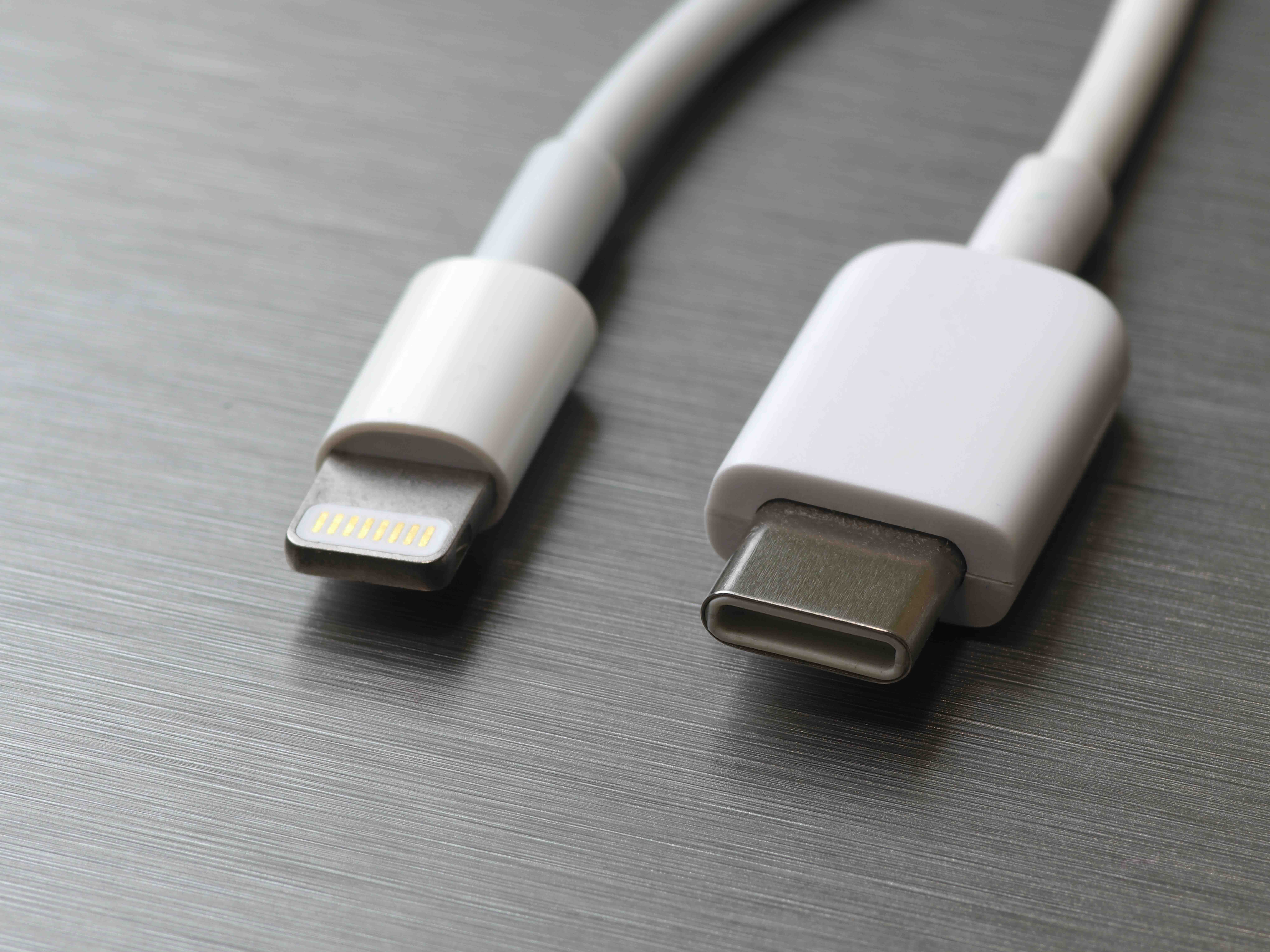Lightning to USB-C Cable Guide for Apple Users | Monoprice