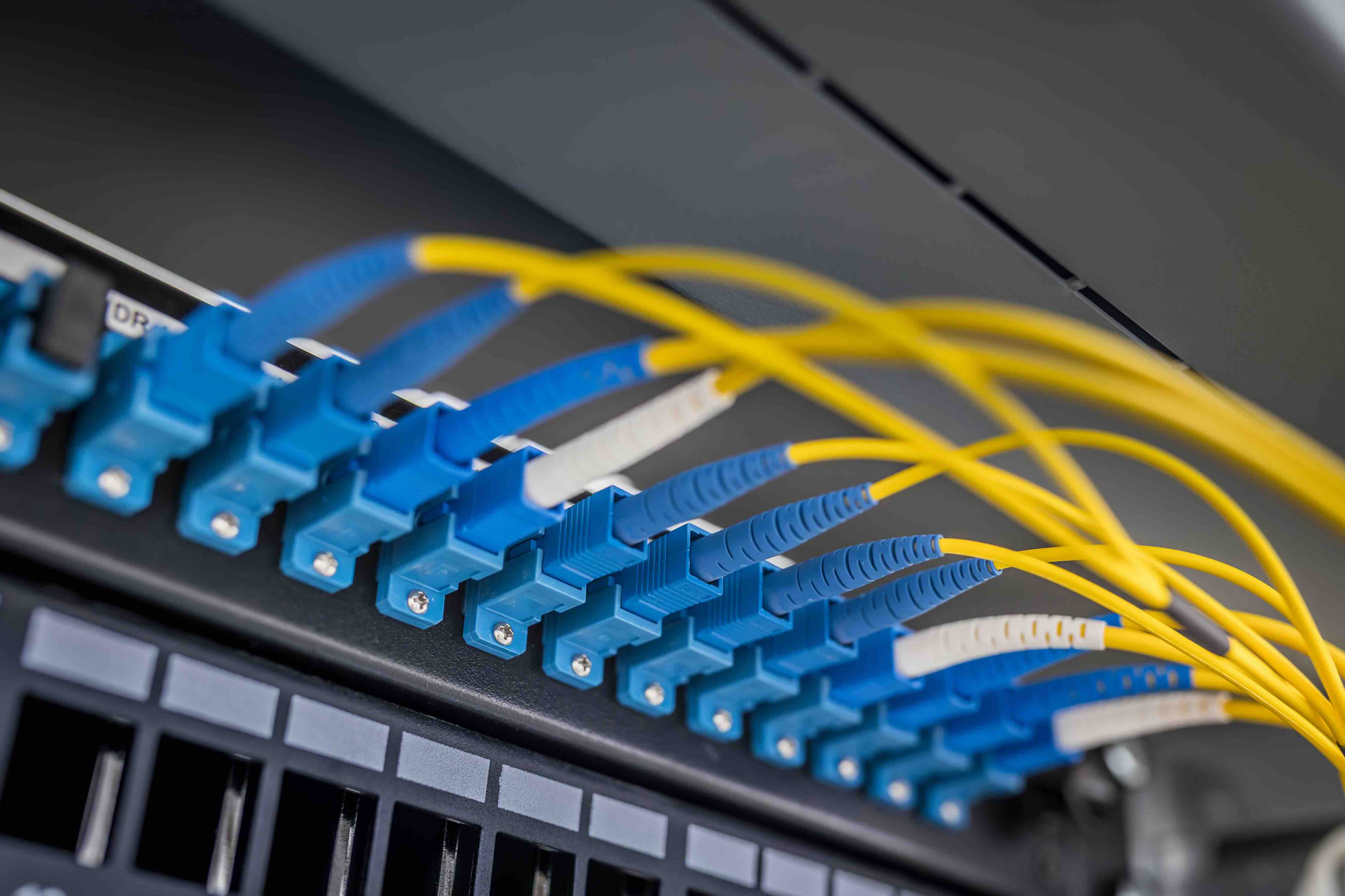 Optical Connector Types: A Complete Fiber Optic Guide
