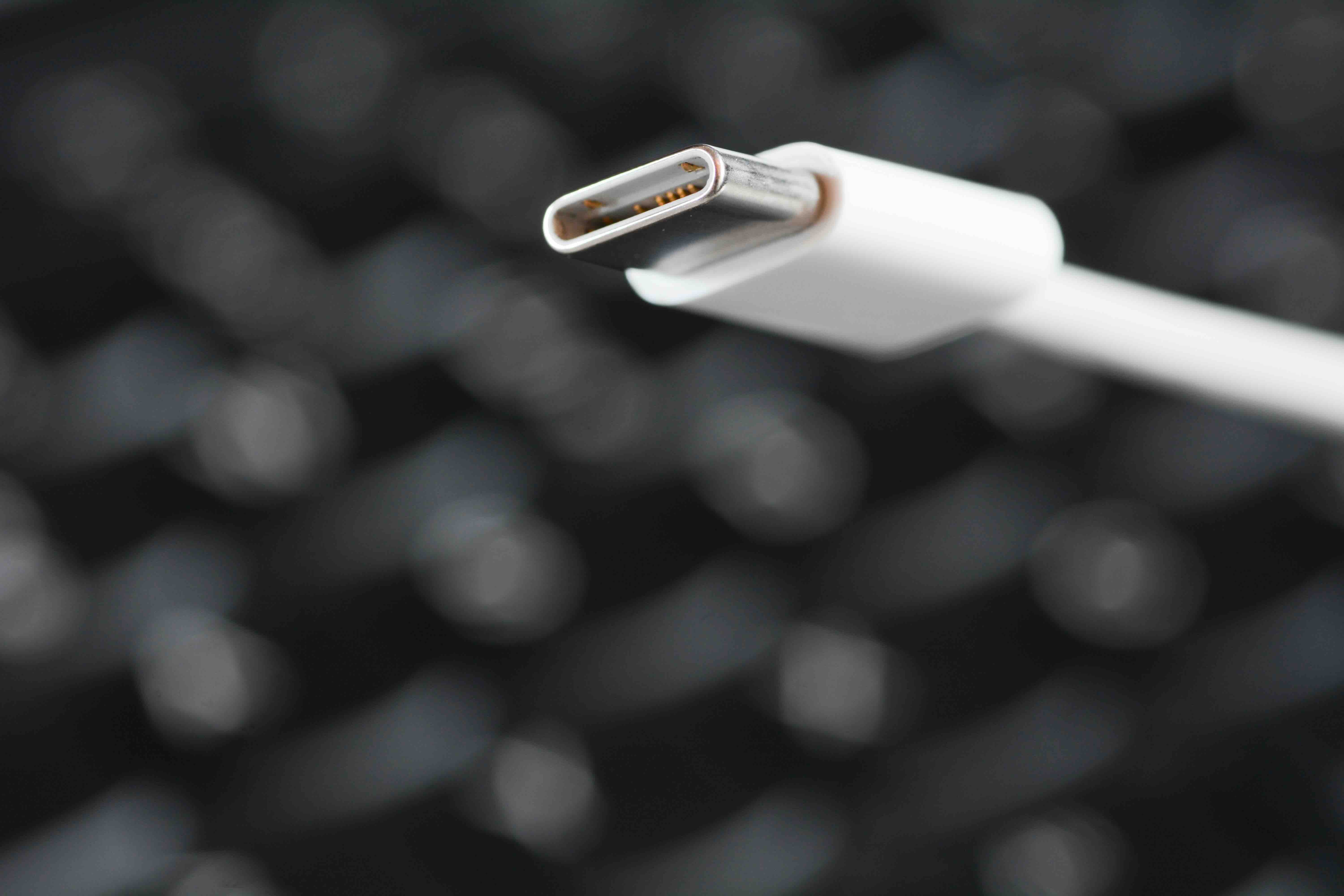 USB Cable Guide: Types, Speeds, and Power Delivery Tips