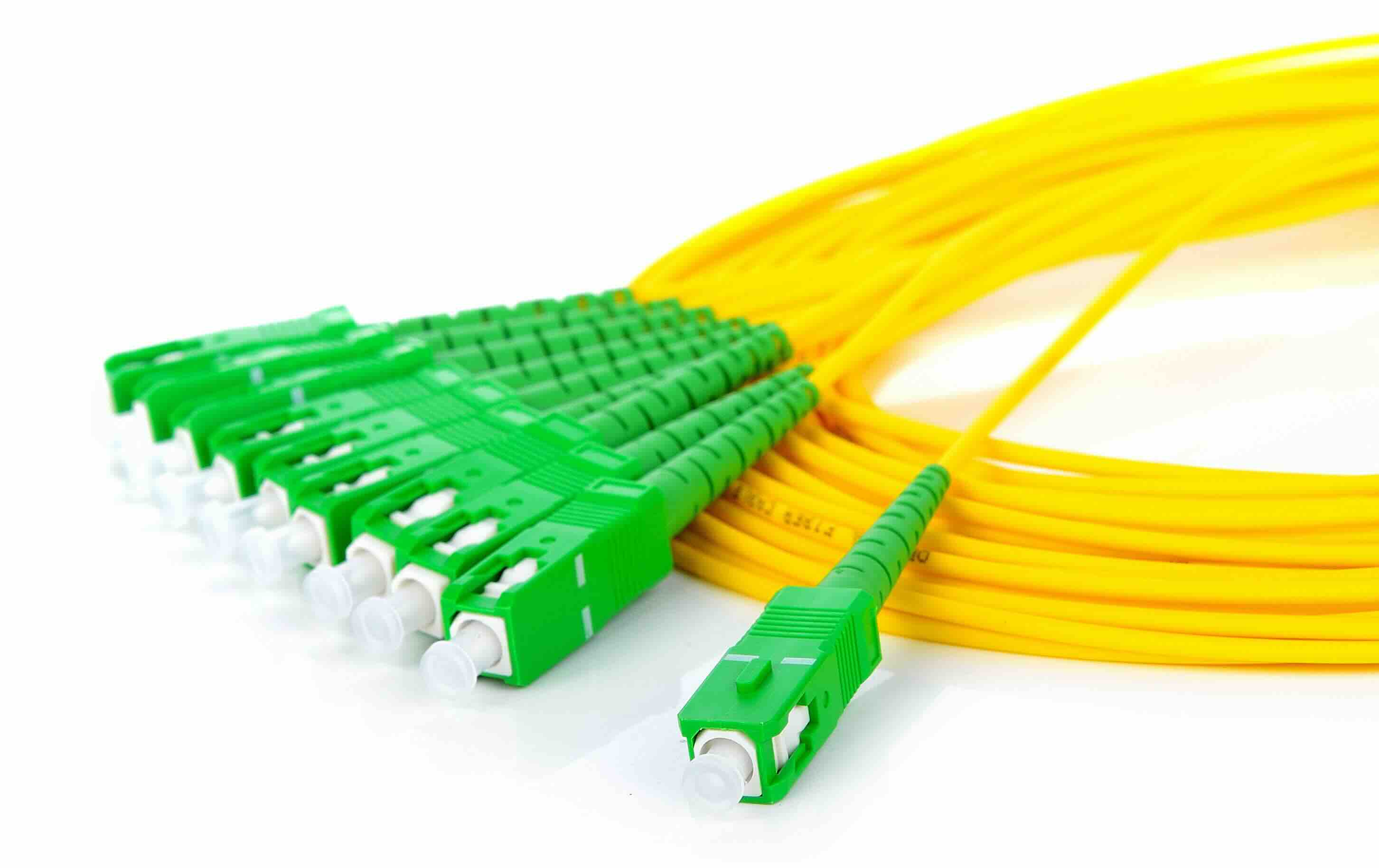 Single Mode Patch Cables: Performance Over Distance