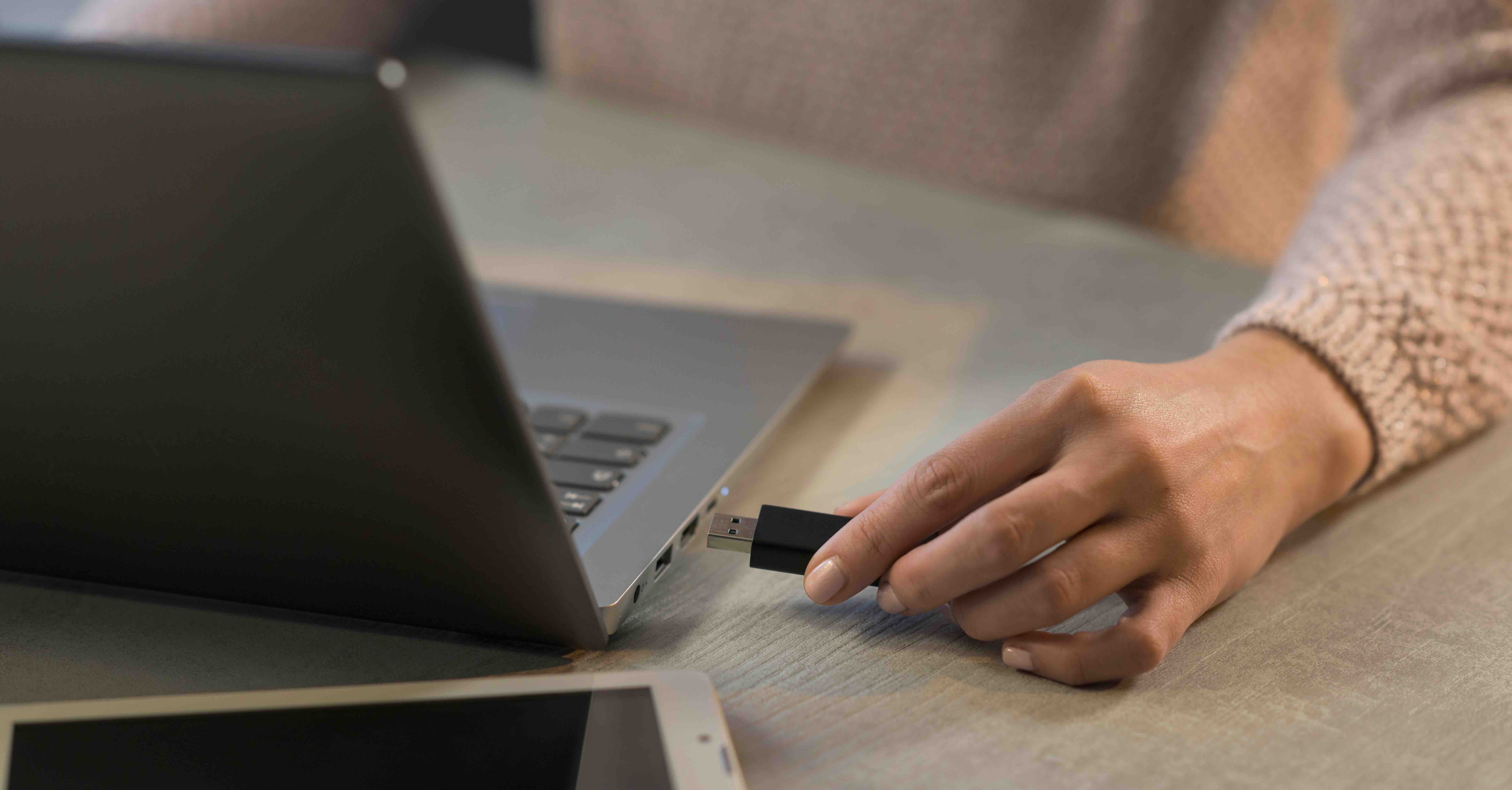 Will USB 3 Work in a USB 2 Port? Yes, But Read This