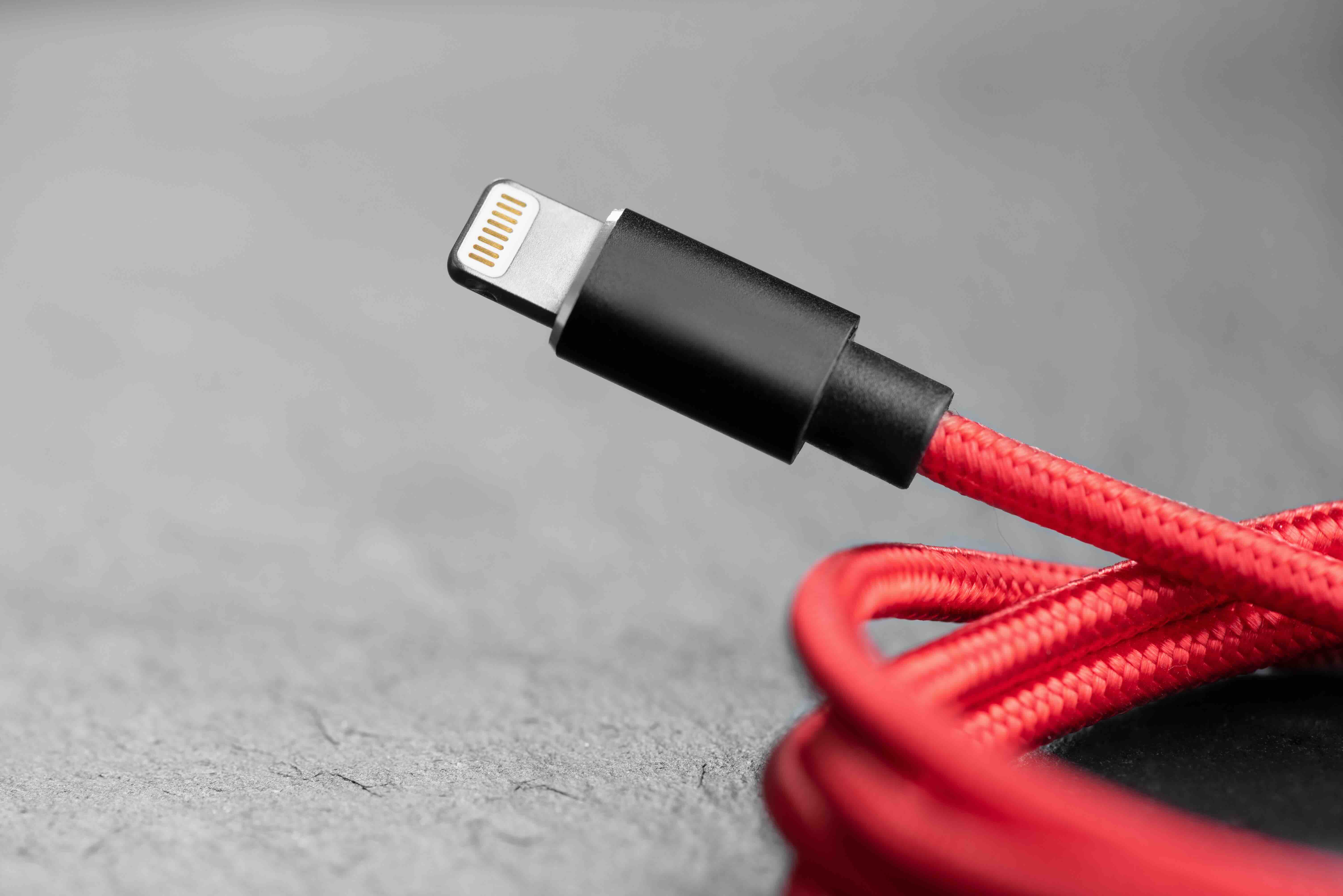 Lightning Cables for iPhone 13: MFi Certified Options