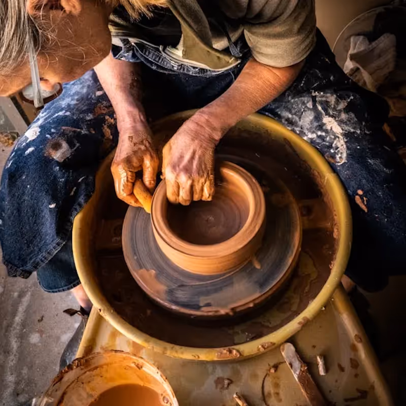 A person who makes pottery