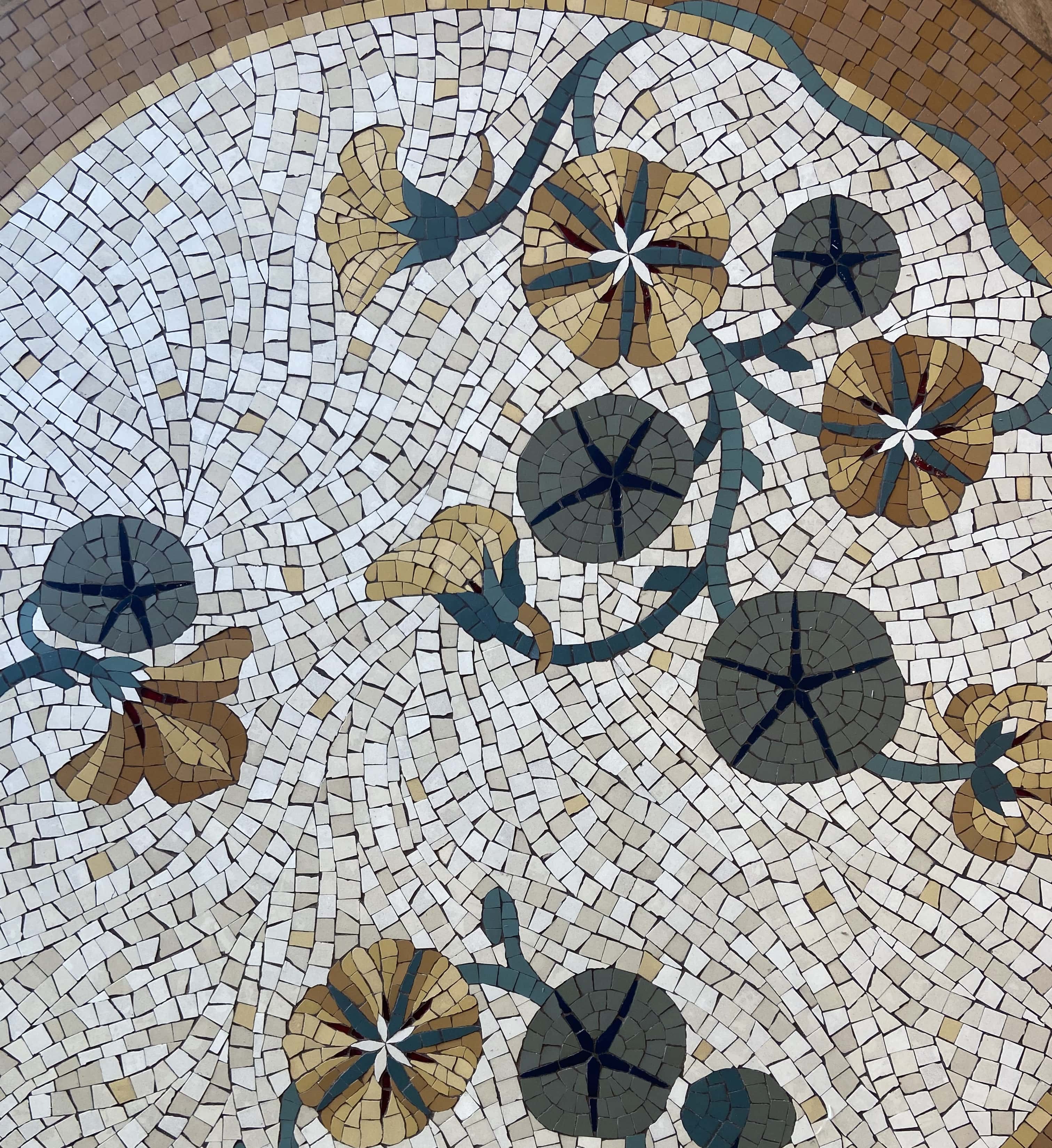 Atelier création de mosaïque - carnet de 18 heures - Image 3