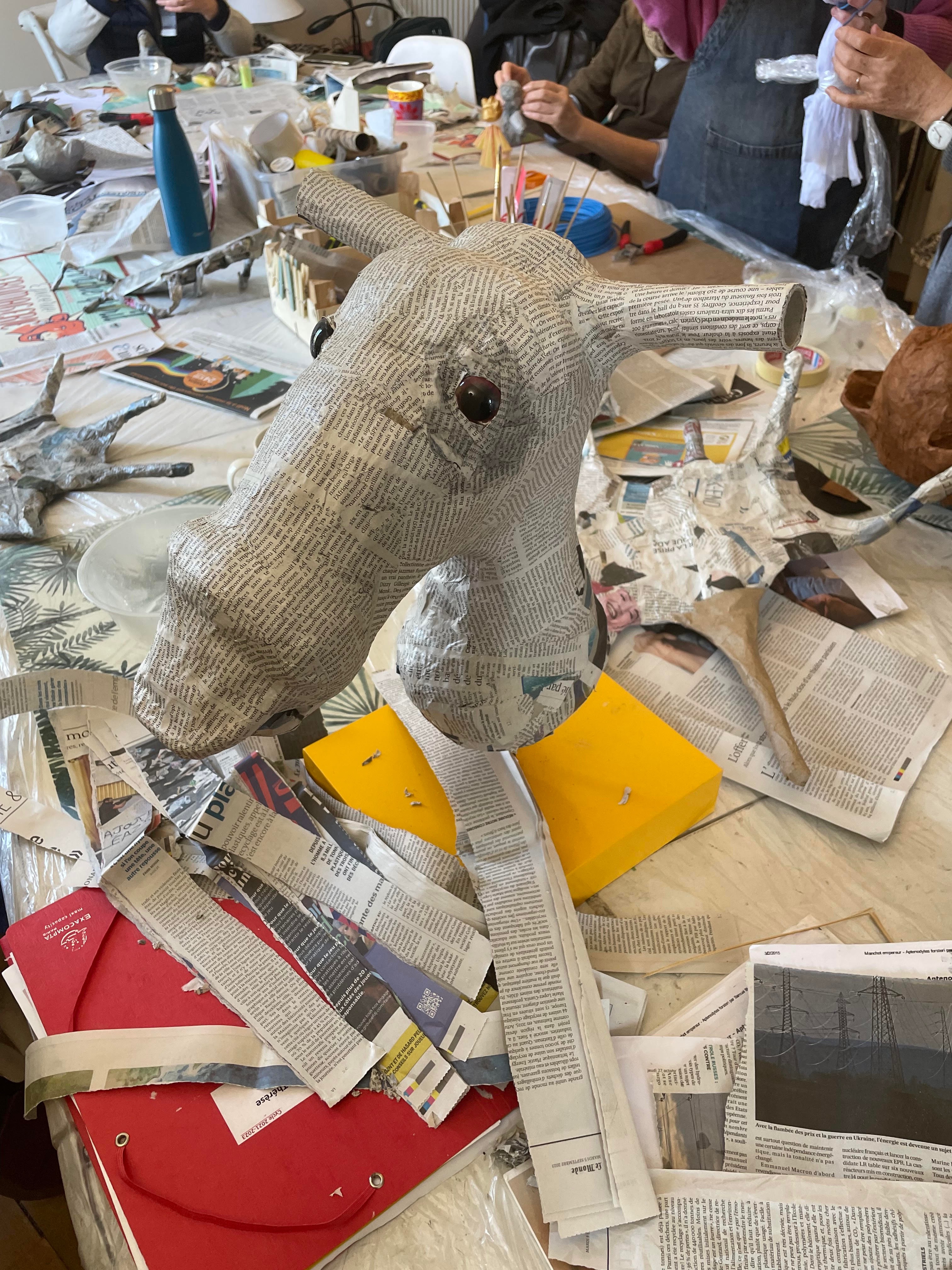 Atelier sculpture en papier mâché - Image 1