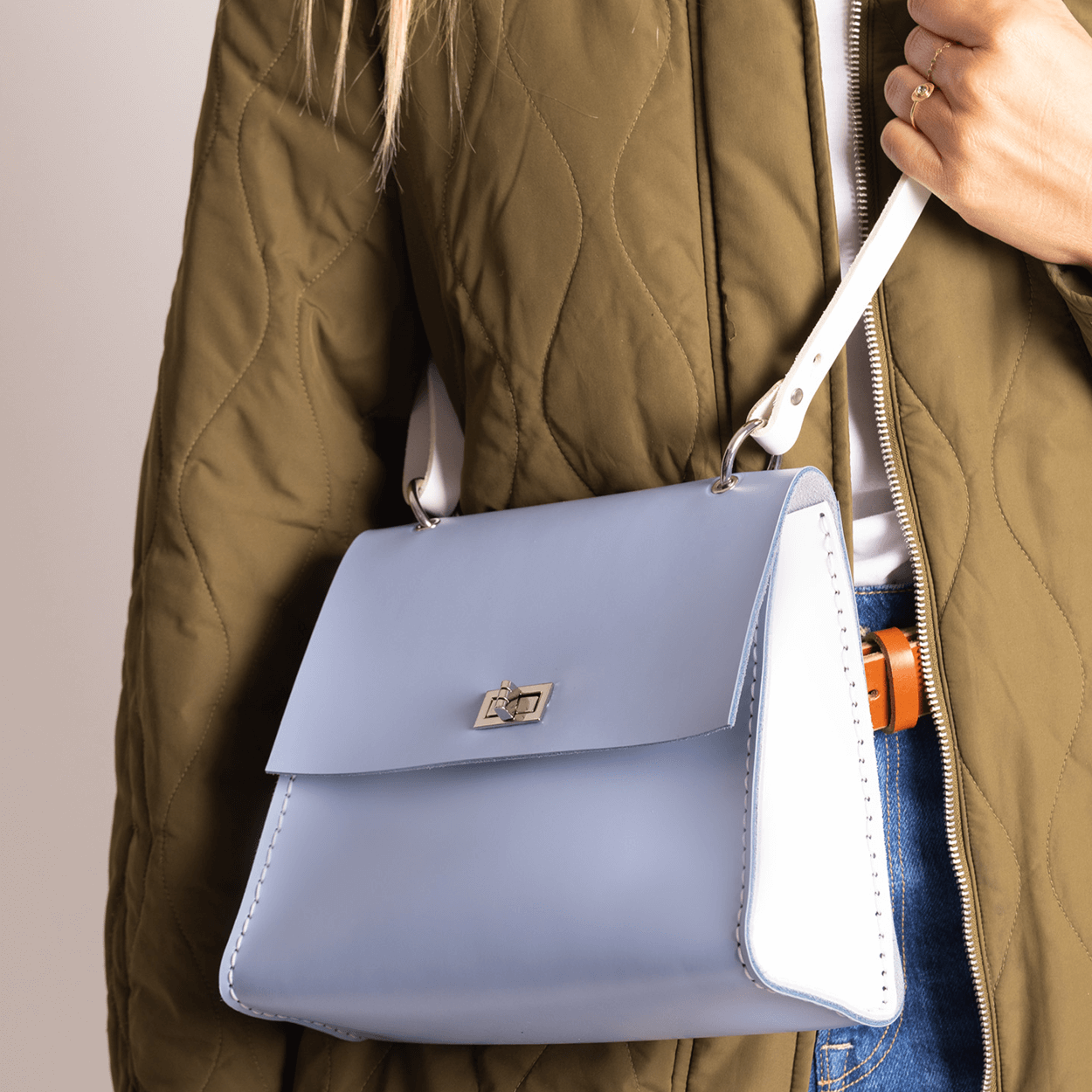 Atelier grand sac à main en cuir - Image 1