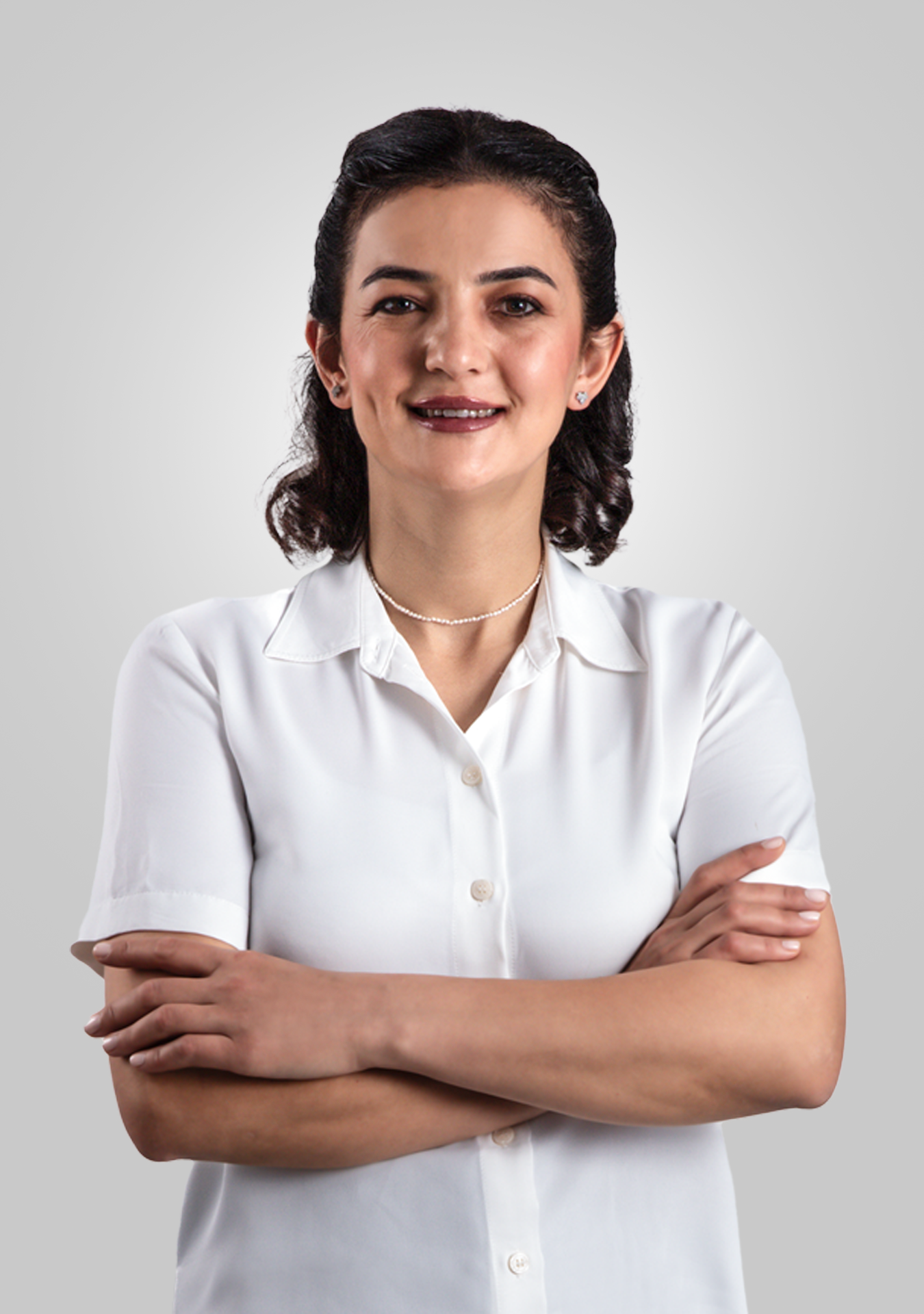 Kuşadası Diş Doktoru Nazife Seğmenoğlu