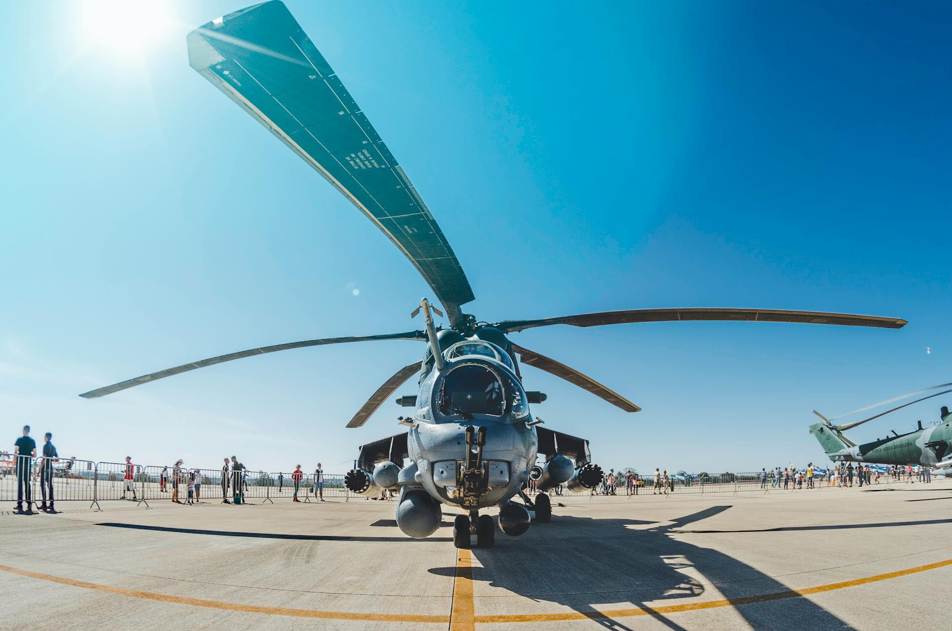 Military & Commercial Aircraft