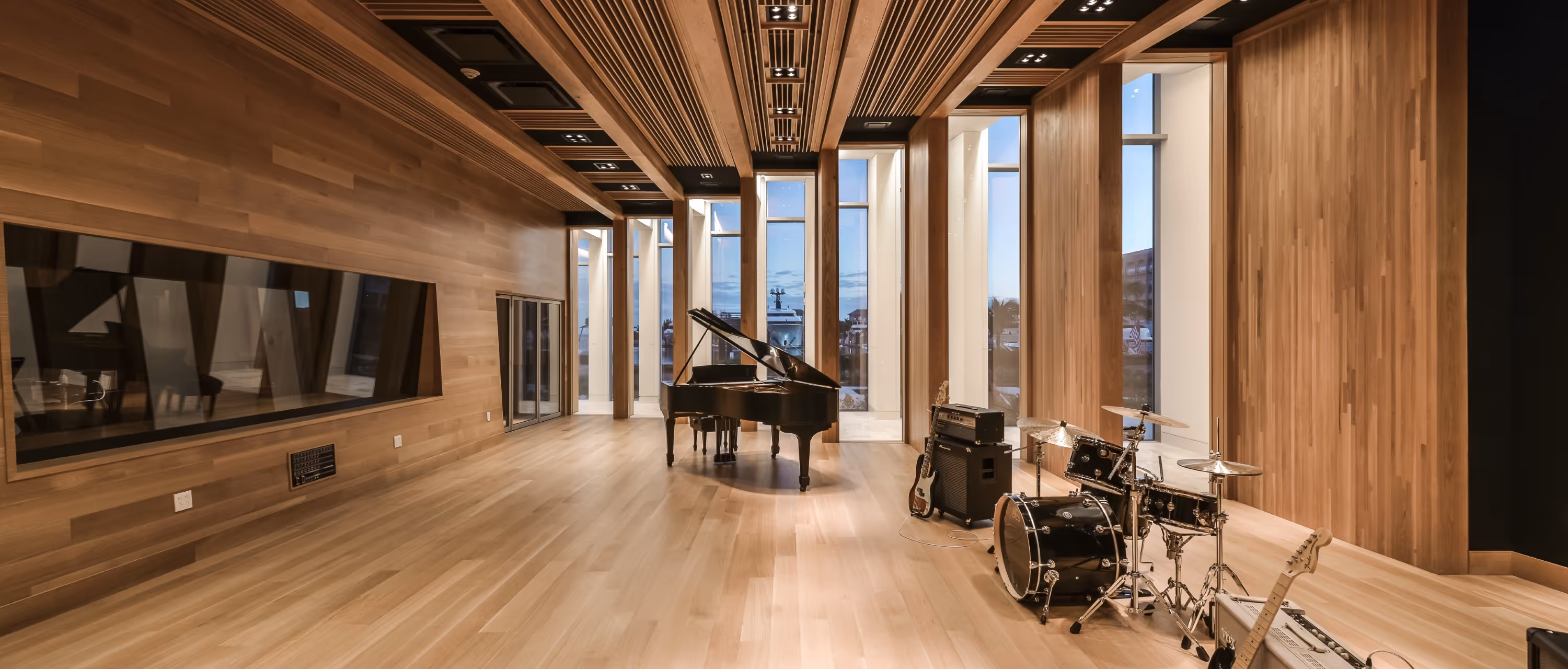 White Mark designed studio — The Sanctuary at Albany, Bahamas.
Photography by Cheryl Fleming / James Lane — Cheryl Fleming Photography