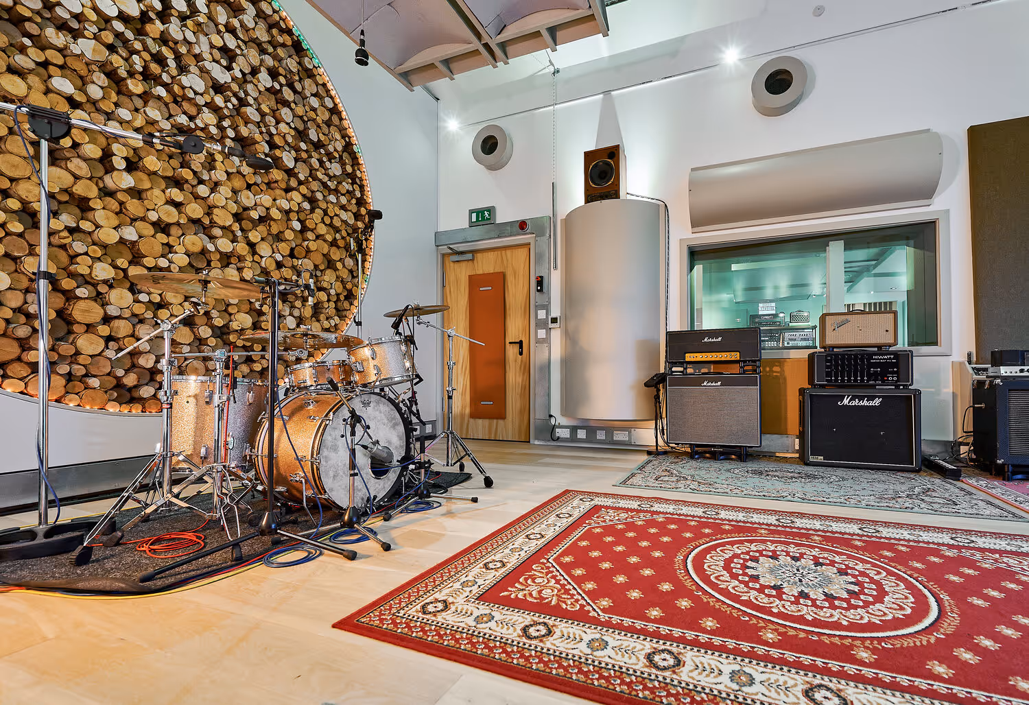 Decoy Studios - White Mark designed live room