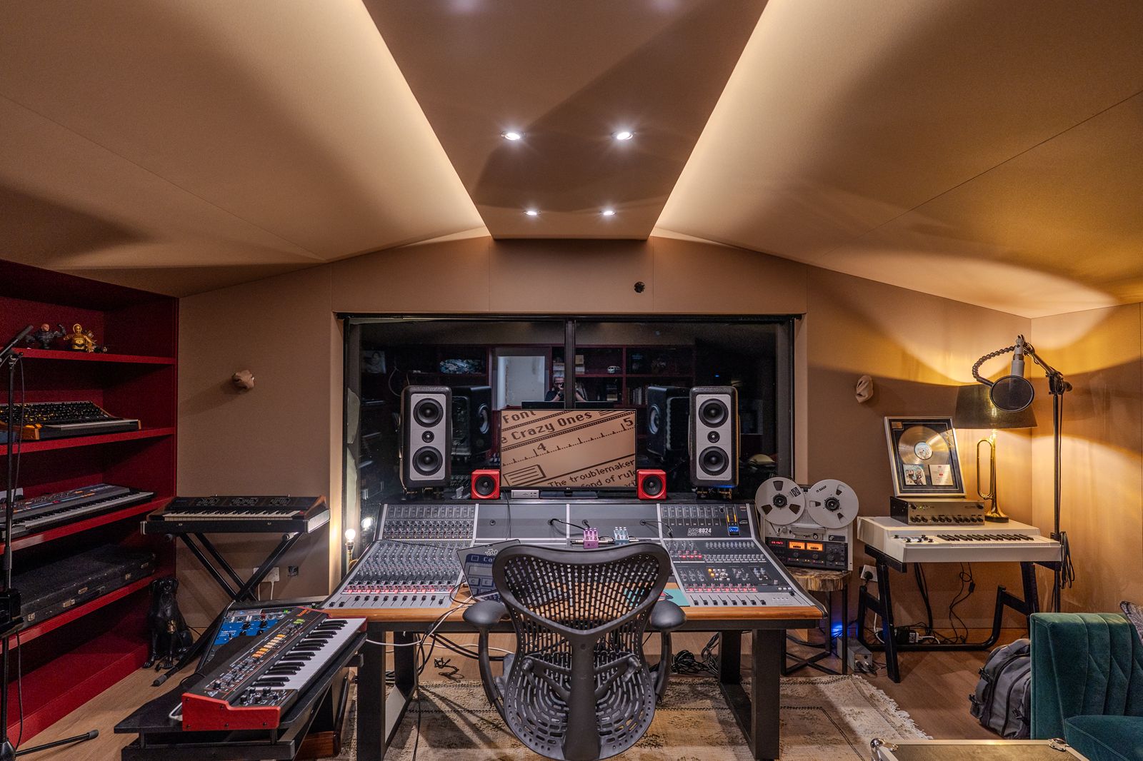 Nick Gale Digital Farm Animals Private music production studio