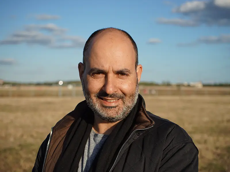 Portrait of a dog walker.