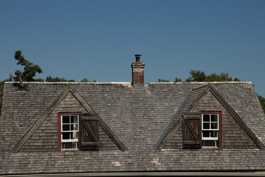 architectural asphalt shingles installed on a high-end home - roofing contractors suffolk county ny