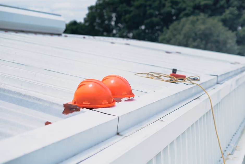 Get accurate commercial roofing cost estimates for Long Island and Queens with expert local guidance.