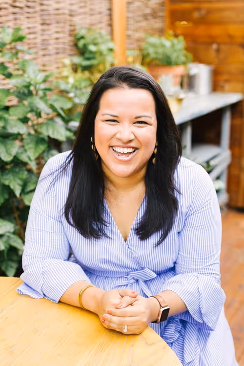 Vanessa Flores Newton