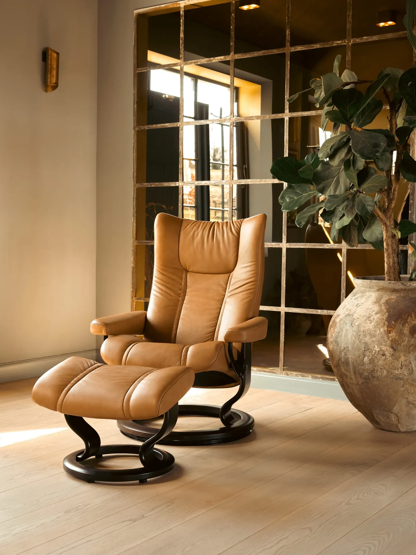 A Stressless WING Recliner