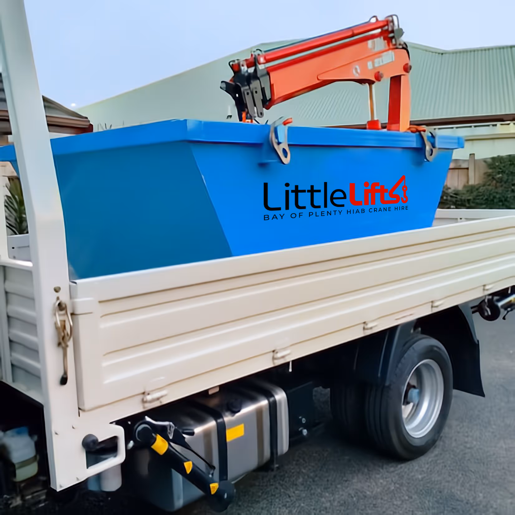 Mini bin on back off track. 