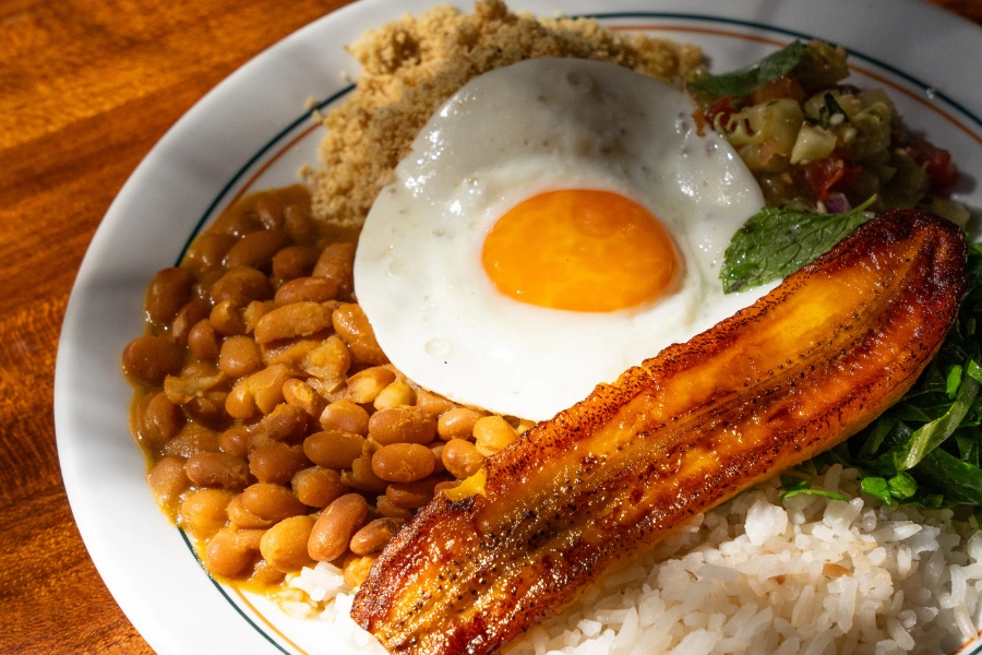 Menu executivo no restaurante Quincho