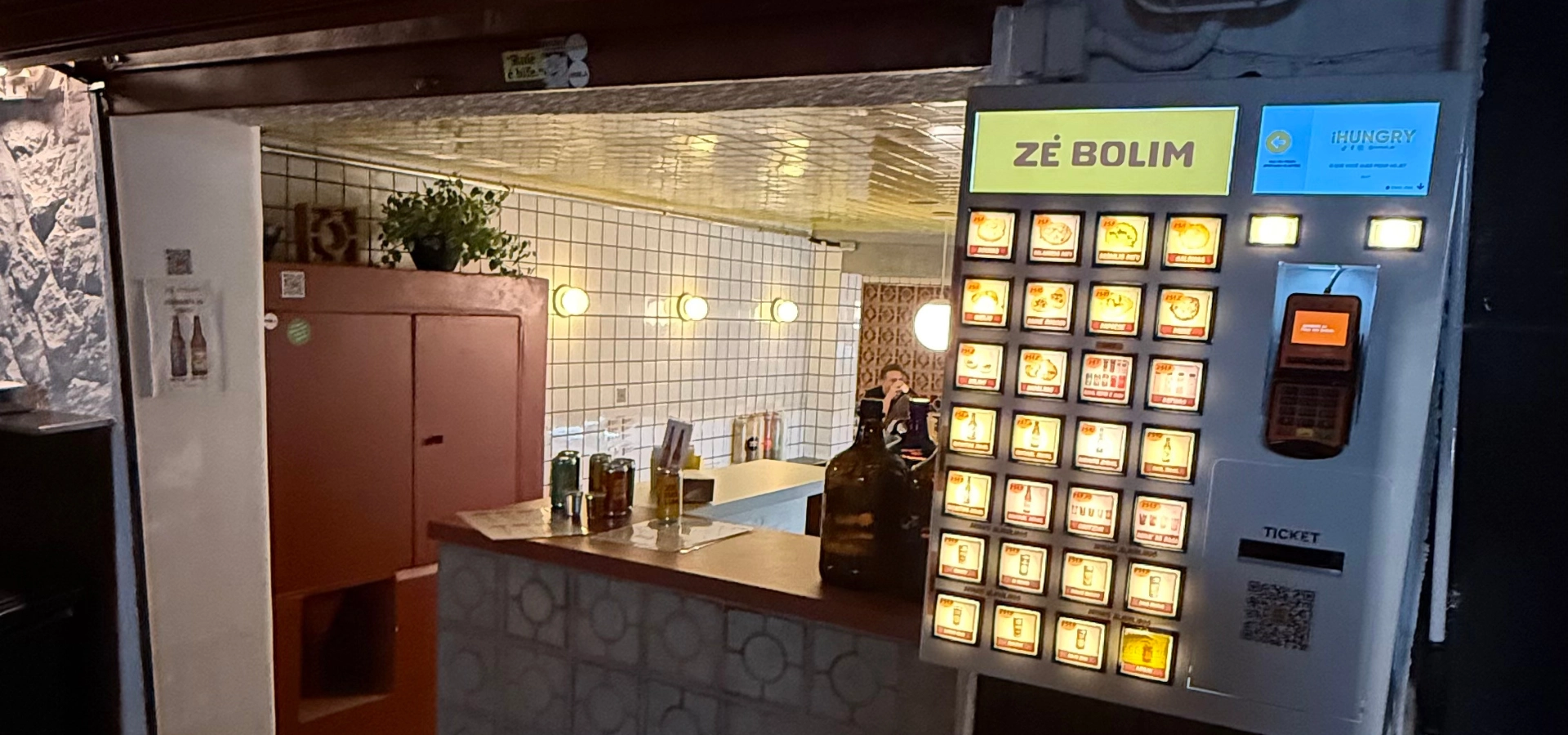 Direto da máquina: quando a tecnologia agiliza pedidos enquanto diverte clientes