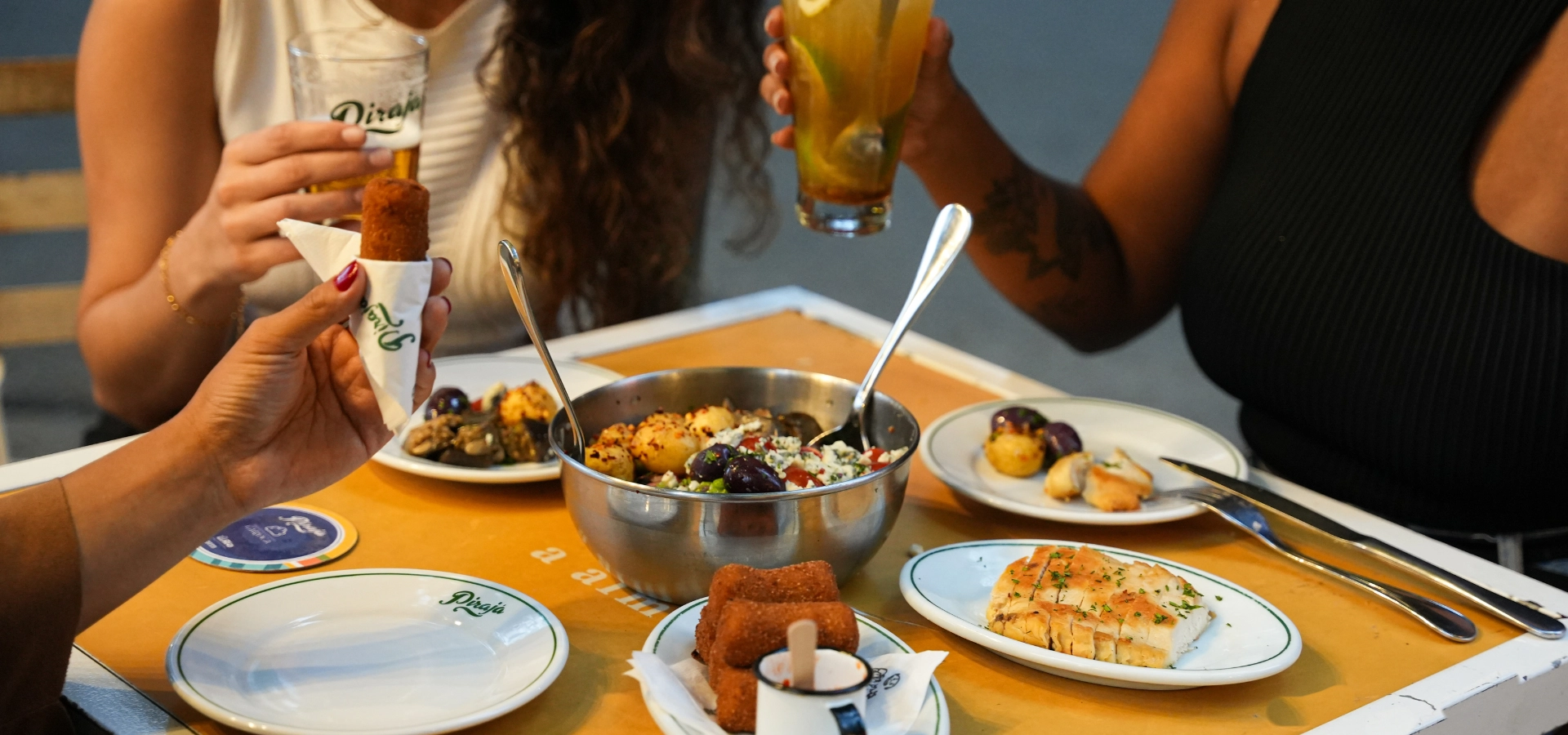 Parabéns corporativo: quatro lugares para comemorar o seu aniversário em equipe