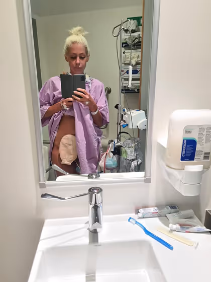 Charlene Dandoulis hospital jouney hospital selfie
