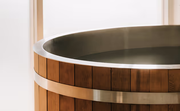 Contrast Therapy ice bath