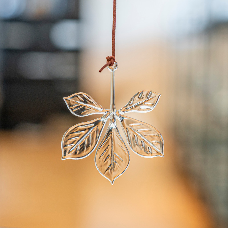 Kastanienblatt zum Hängen