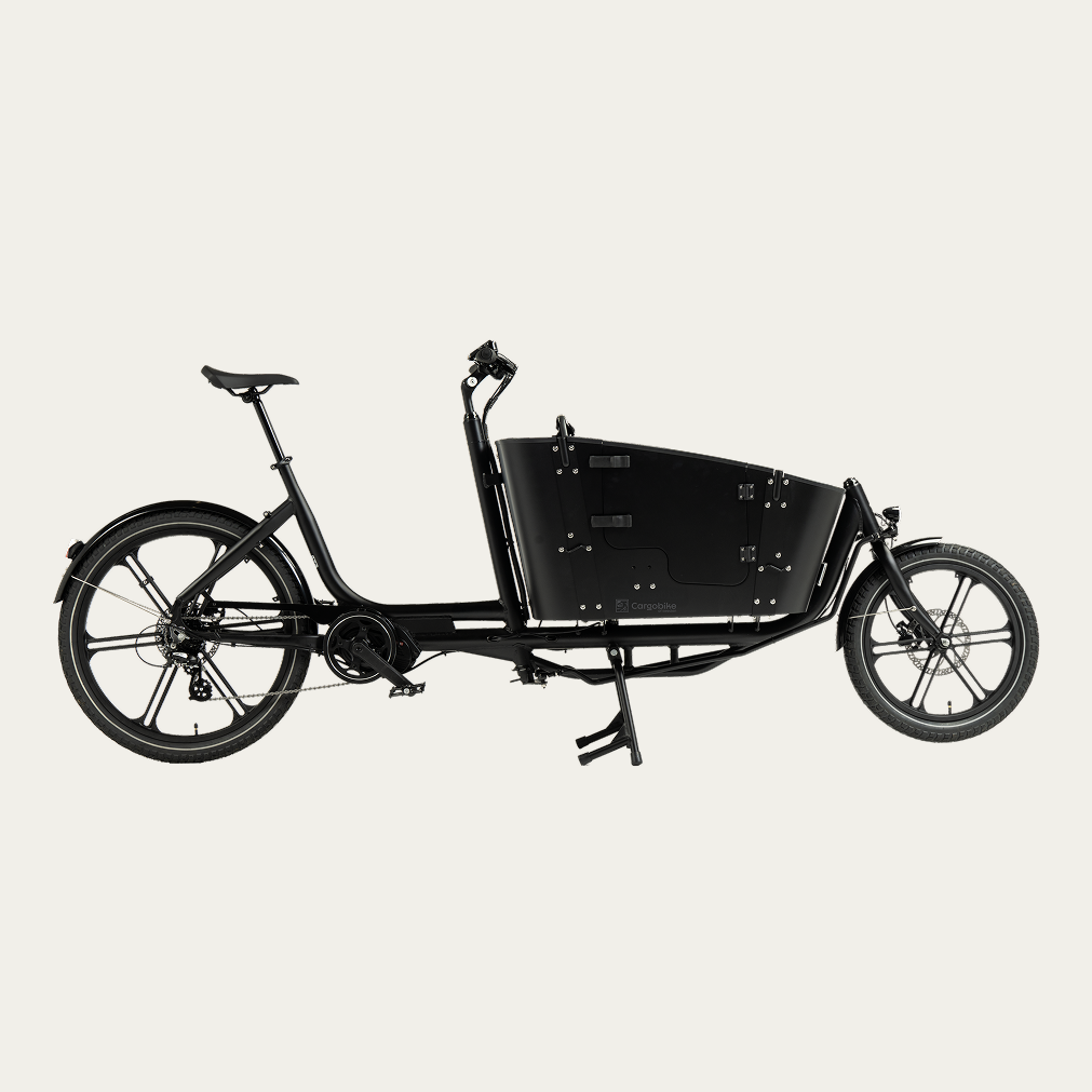  A black Cargobike