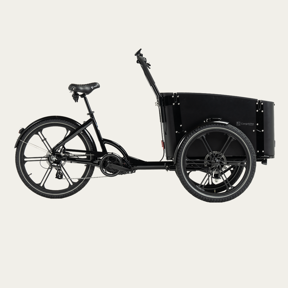 A black Cargobike