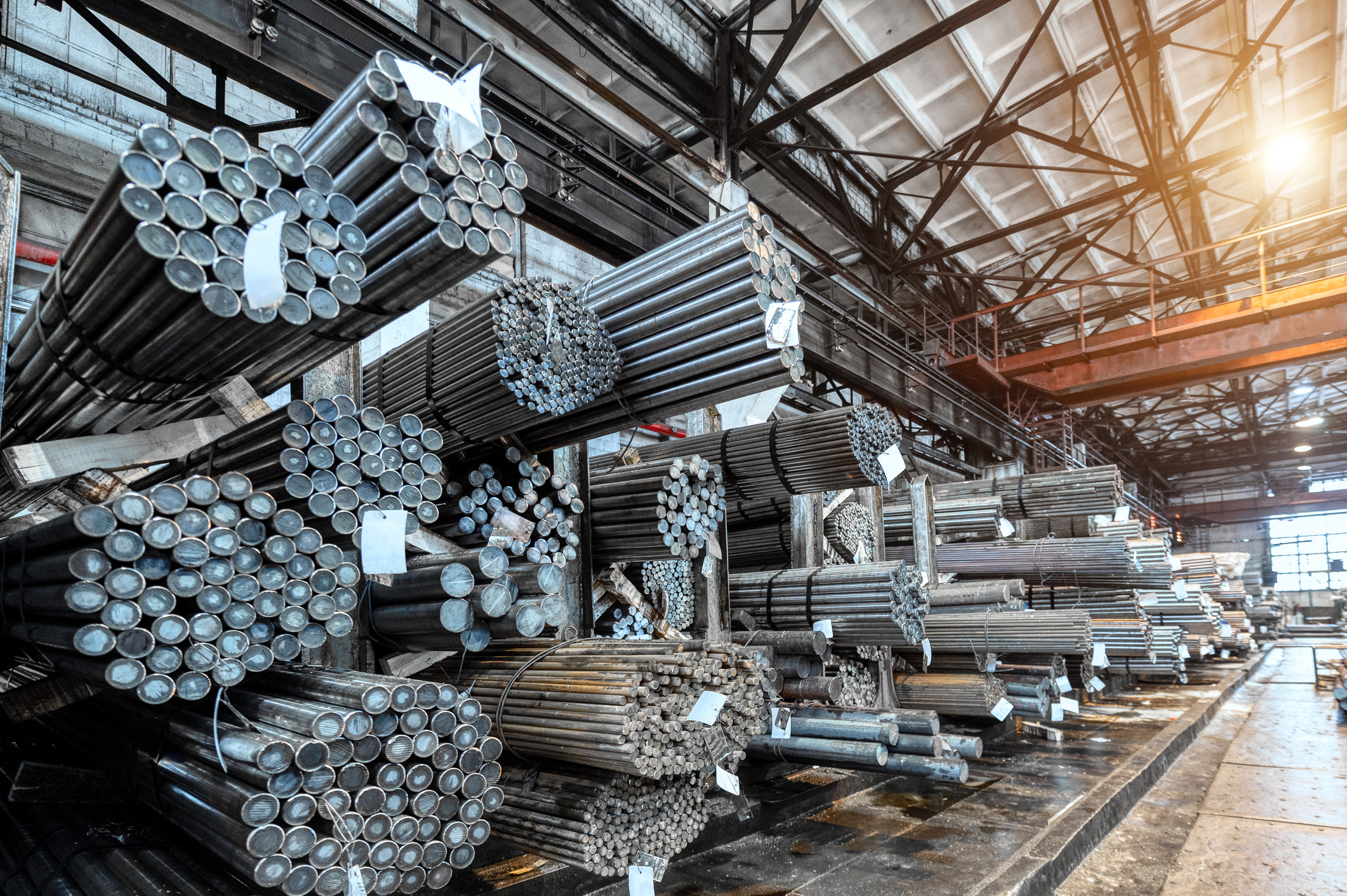 Image dans une usines de manufacturing. Tube d'acier