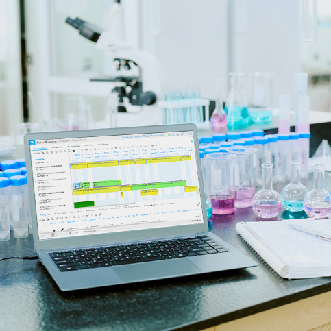 Image ecran d'ordinateur dans u laboratoire présentation logiciel Sage X3