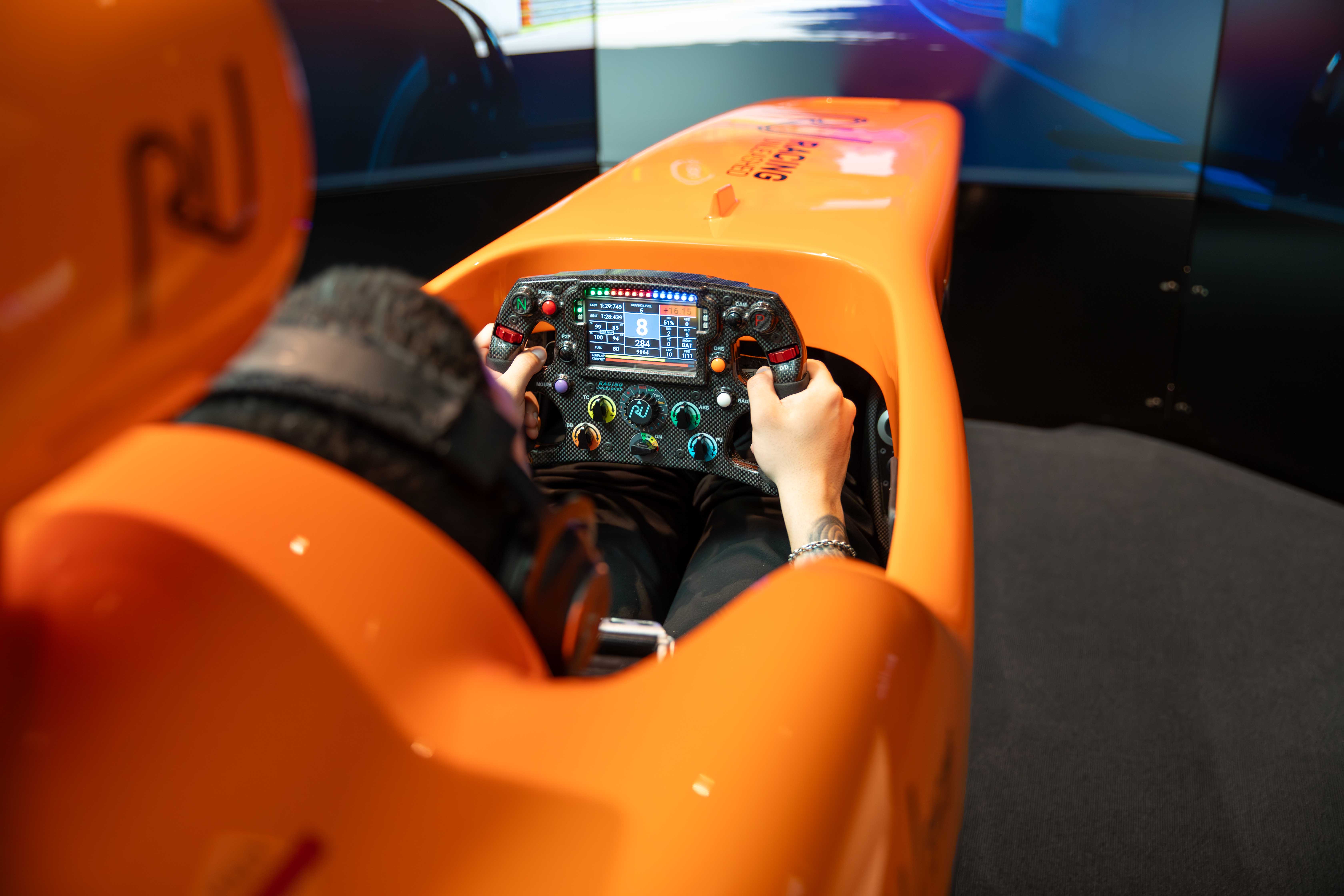 60 min Session at Racing Unleashed Lounge Zurich Airport