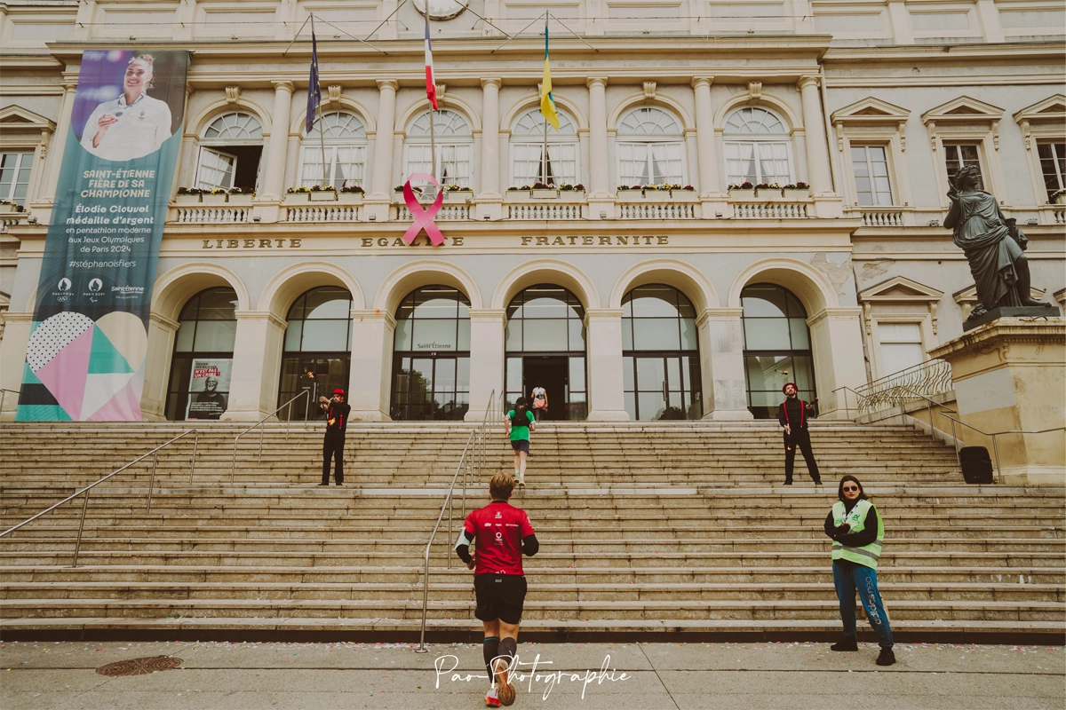 L'Hôtel de Ville de Saint-Étienne, un point de passage du parcours.