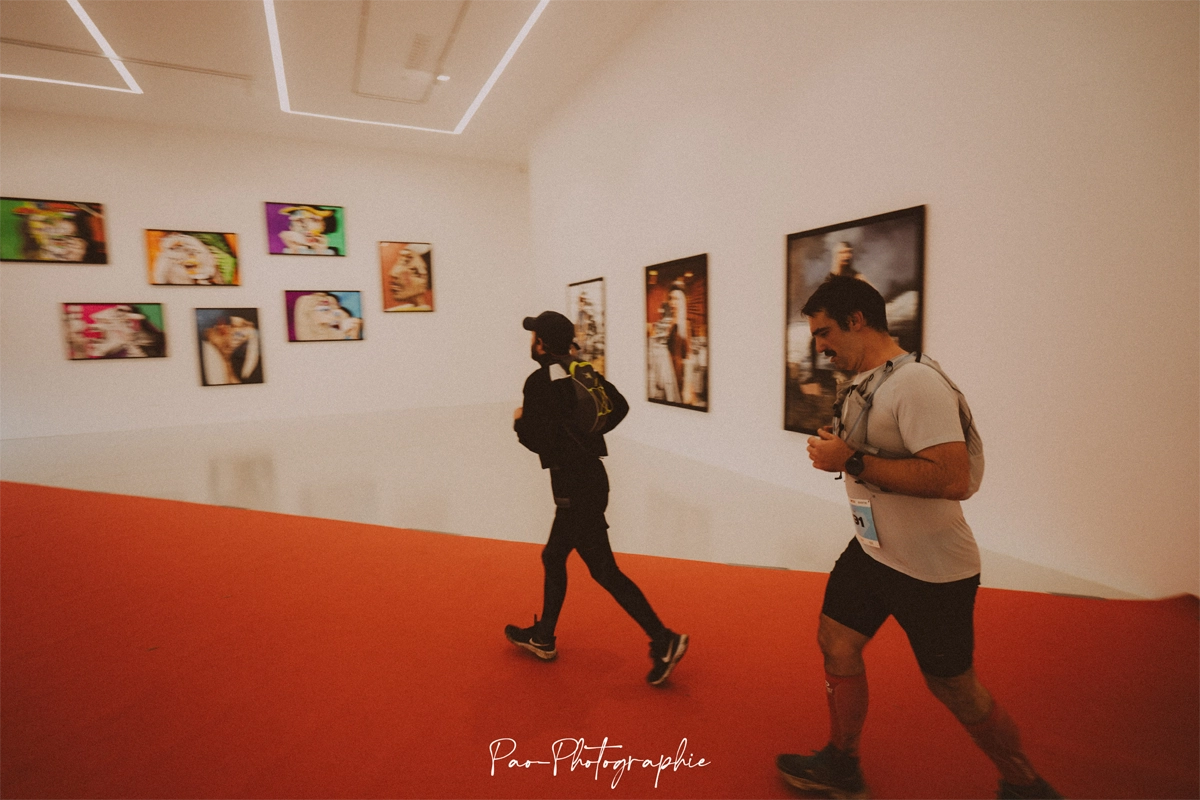 Une galerie du centre-ville de Saint-Étienne, un point de passage du parcours.