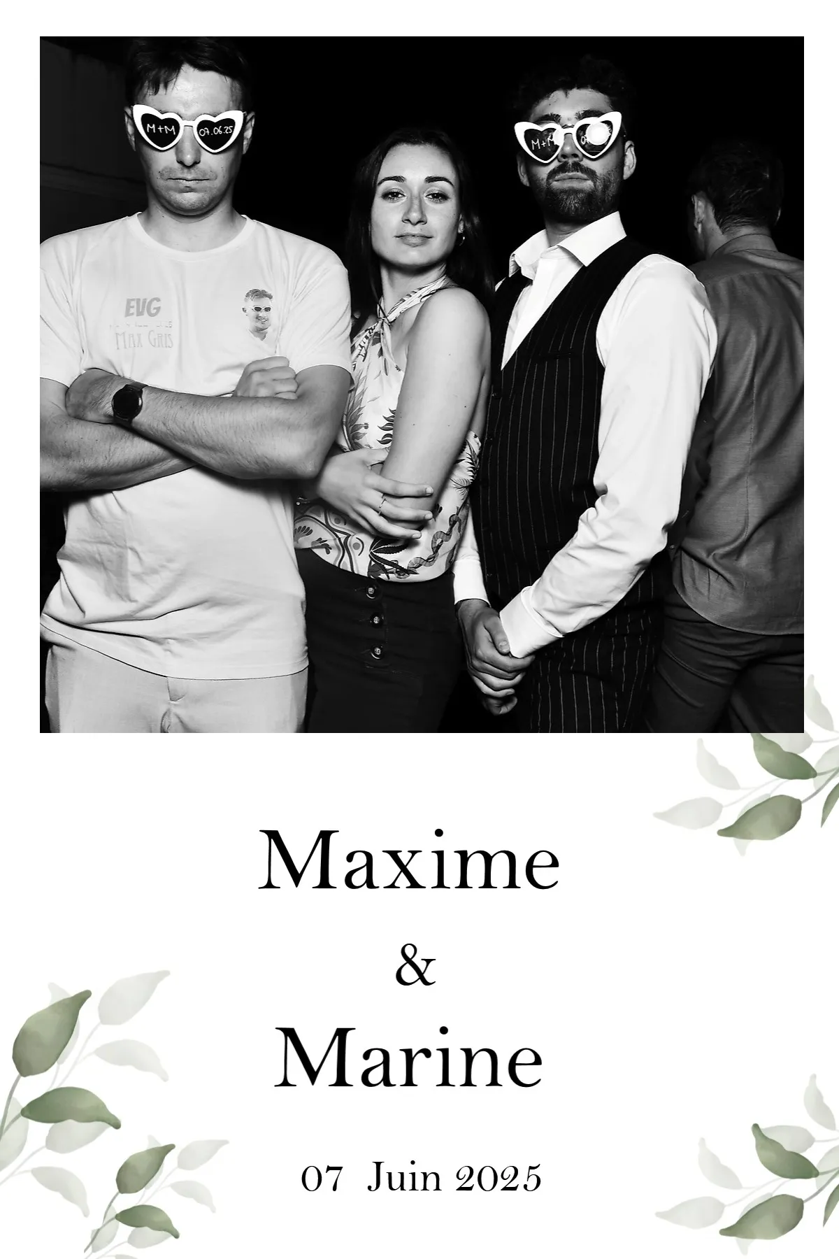 Photobooth mariage Maxime Marine accessoires lunettes juin 2025