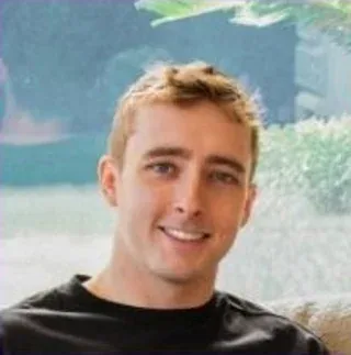 Noah Dummett, Shuffle founder