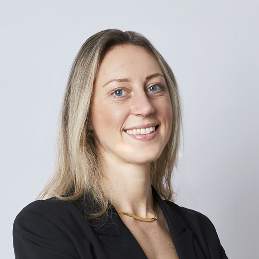 Madeleine Evans headshot