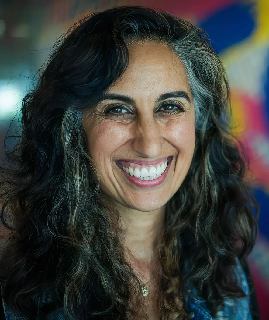 A photo of Sona Khosla smiling