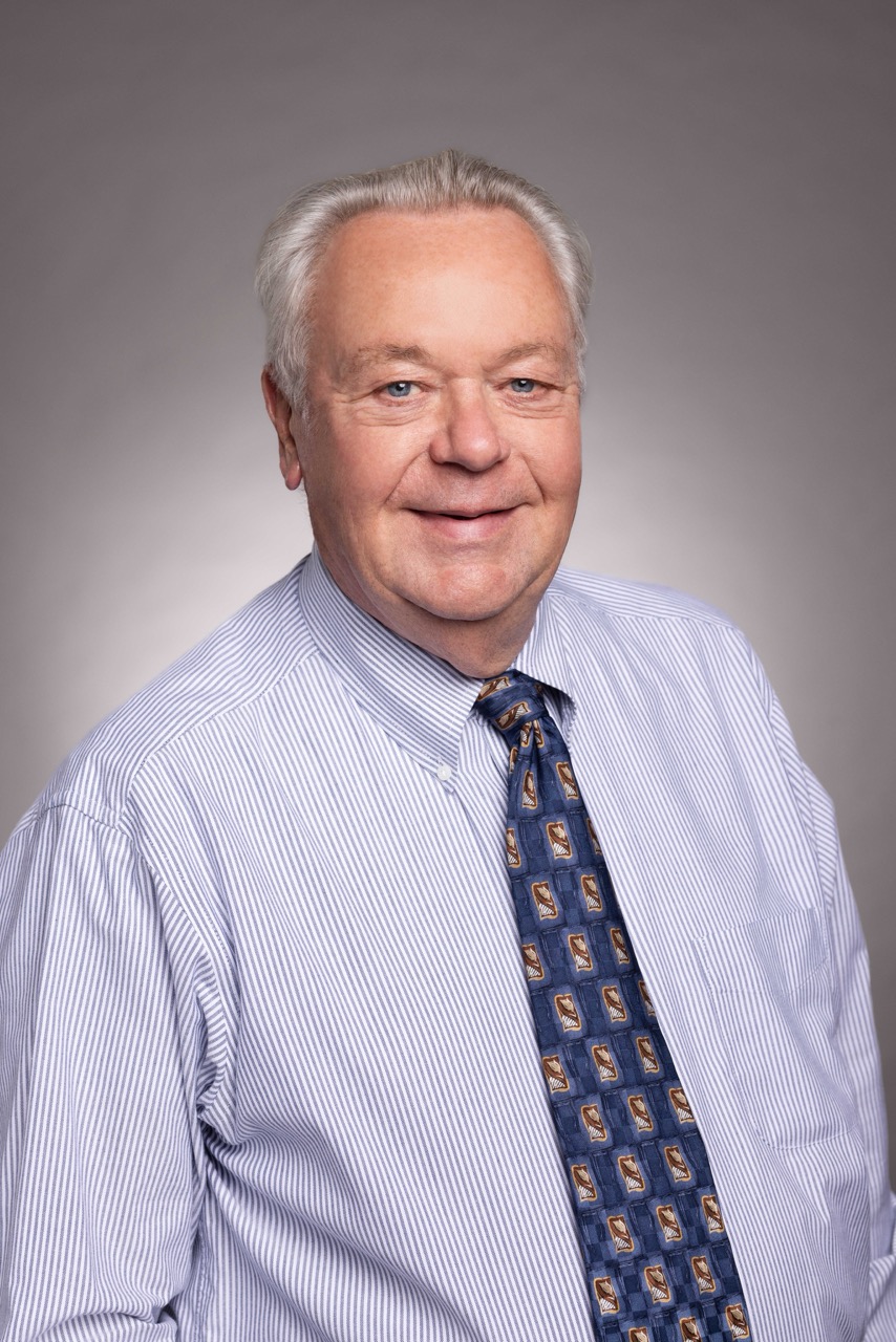 TomsHeadshot Large.jpeg