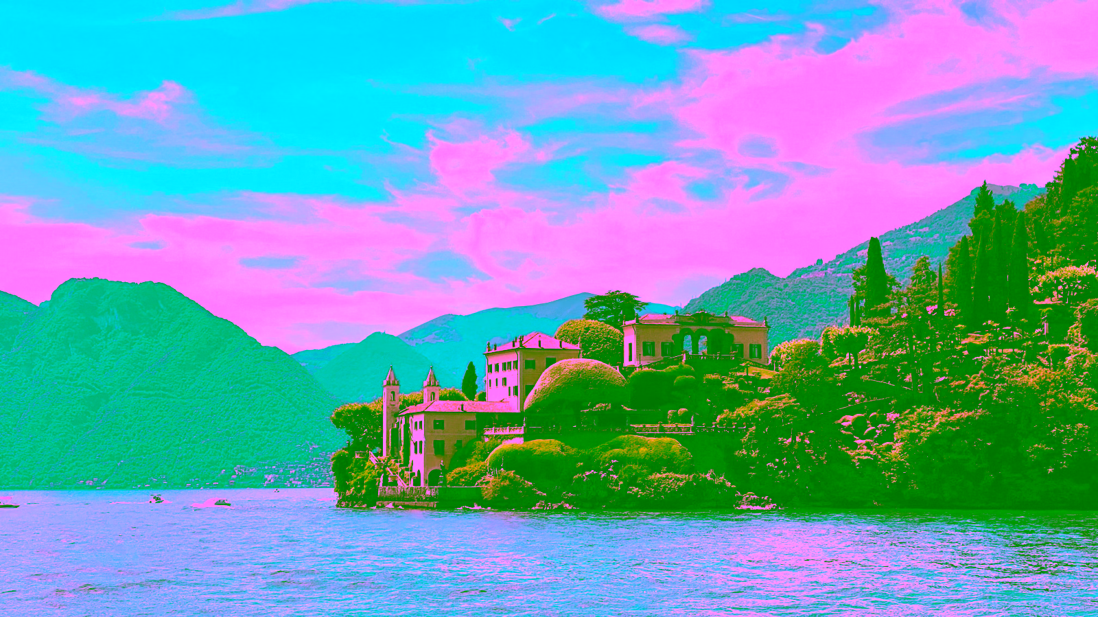 Lakeside villa on Lake Como, Italy