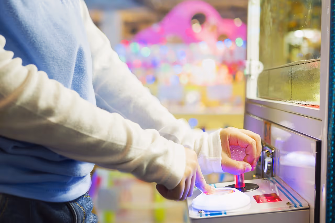 How Claw Machines Work: A Behind-the-Scenes Look