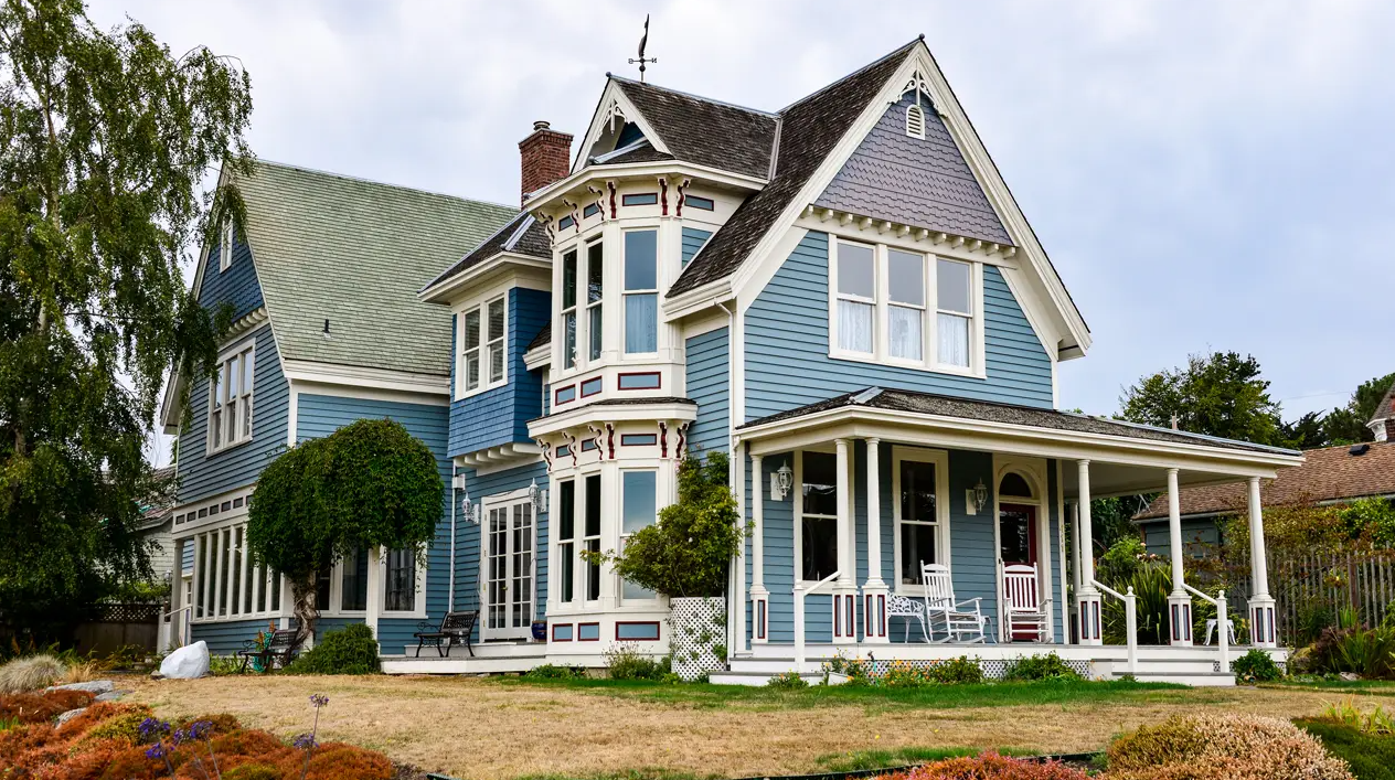 Discover the defining elements of Victorian architecture, from ornate detailing and steep rooflines to asymmetrical layouts and textured façades. Learn what makes Victorian homes unique and why this timeless architectural style remains highly sought after today.