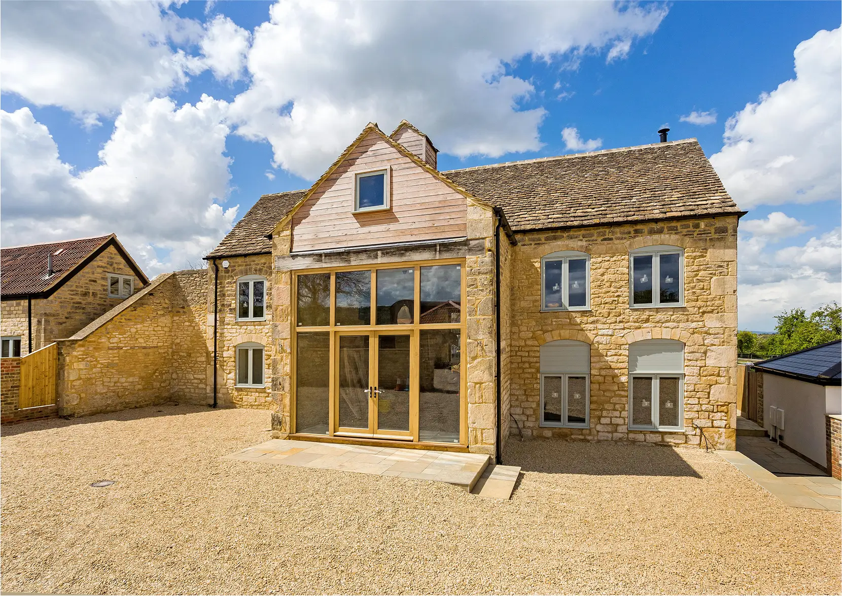 Tithe Barn Exterior Photo