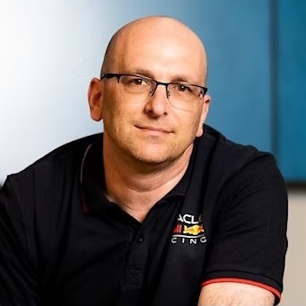 Co-Founder & CEO at Unique Minds, ex-Microsoft and Oracle