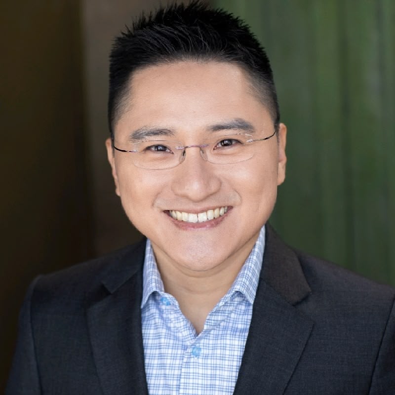 Start up Advisor, finance, gaming and business executive