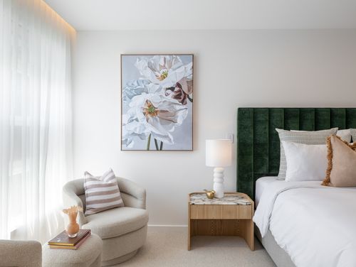 Picture Hanging Bulimba