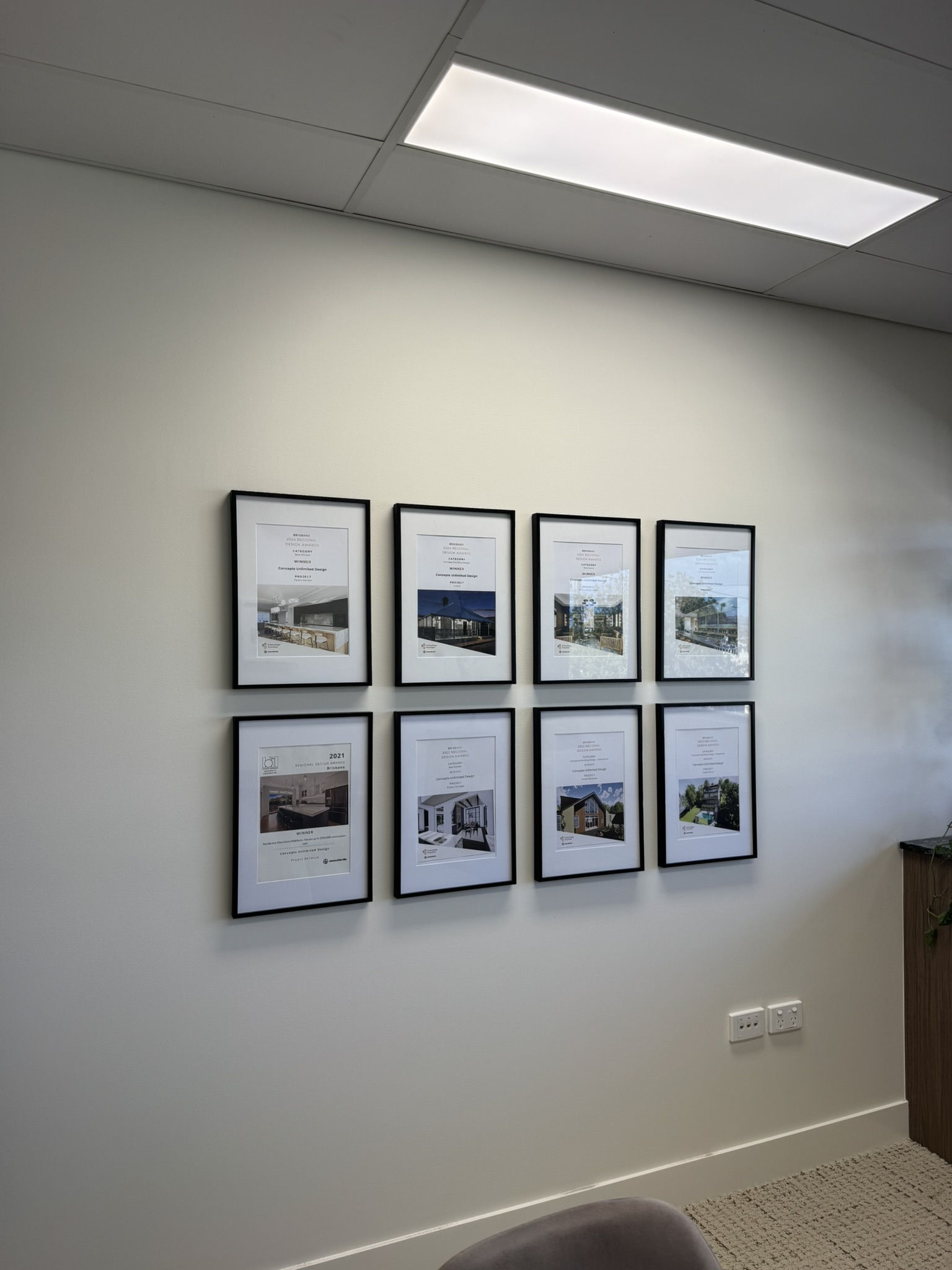 Hang My Art is the installer Brisbane property stylists call on. See our recent work with Luma Design Co, Dani Louis Design and Scope Interiors.