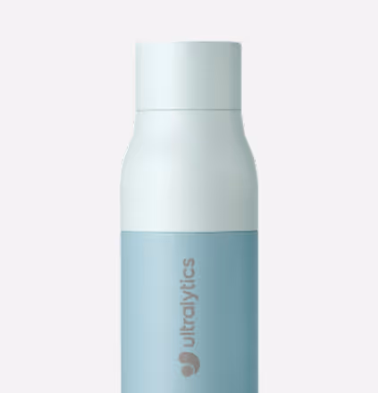 Светло-голубая бутылка Ultralytics